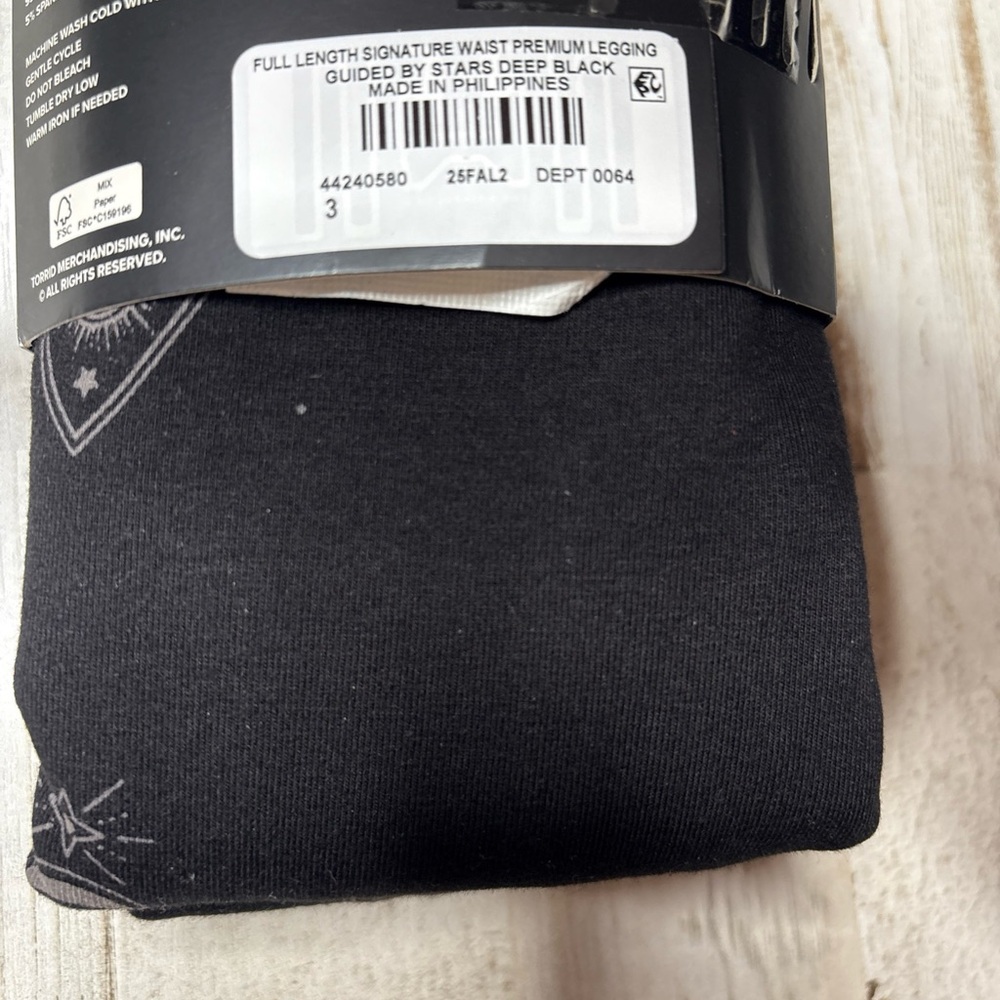 Torrid Full Length Signature Waist Premium Guided By Stars Black Leggings 3X - Picture 13 of 15